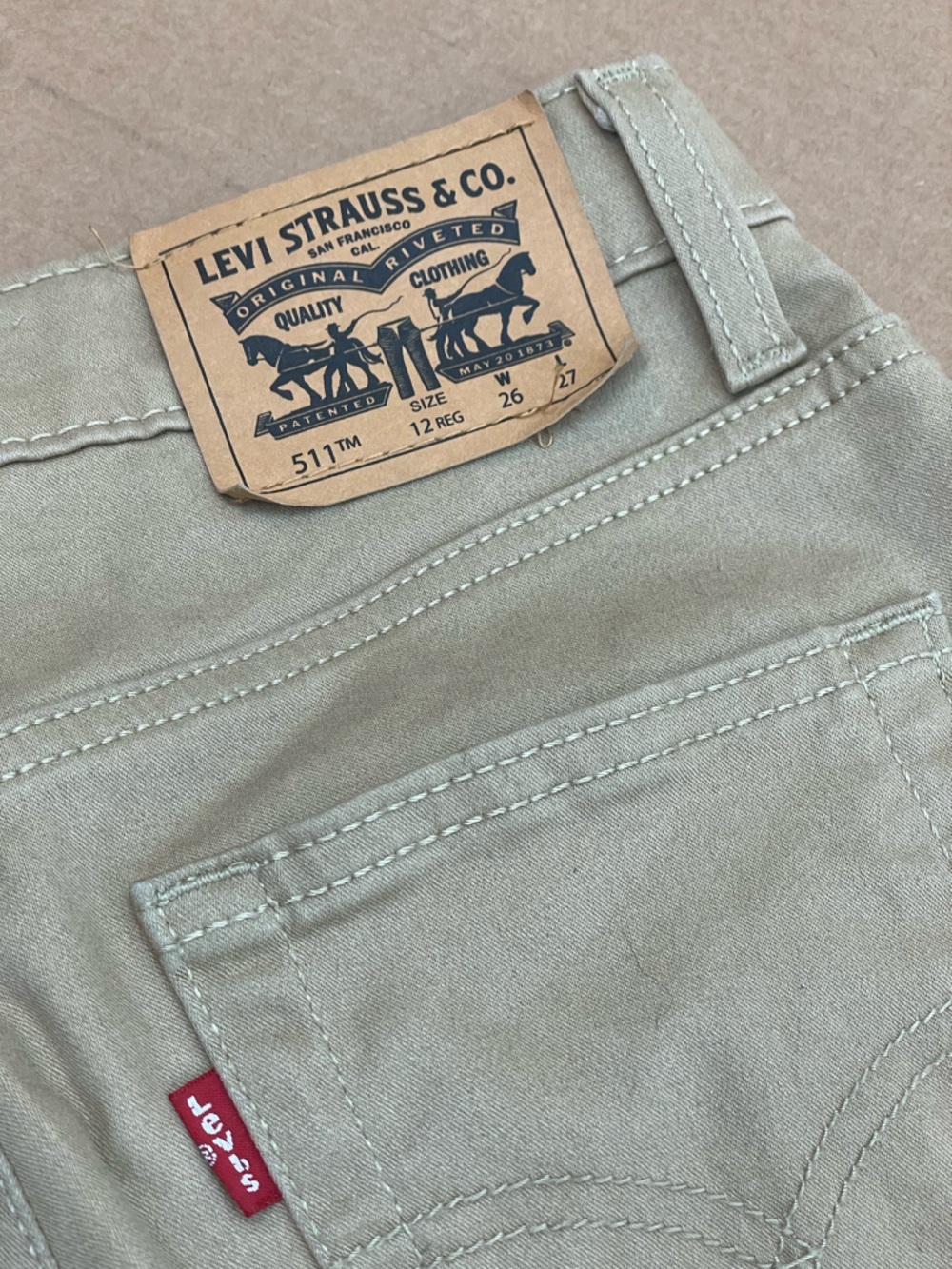 Levi's youth Tan khaki Straight-Leg Jeans 511 Slim SIZE 12 REG W 26 L 27 - Picture 3 of 12